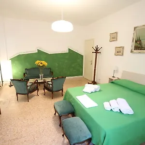 Next Stop Casilino 3* Rome
