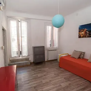 casa-del-borgo-riomaggiore.hotelitalianriviera.com/